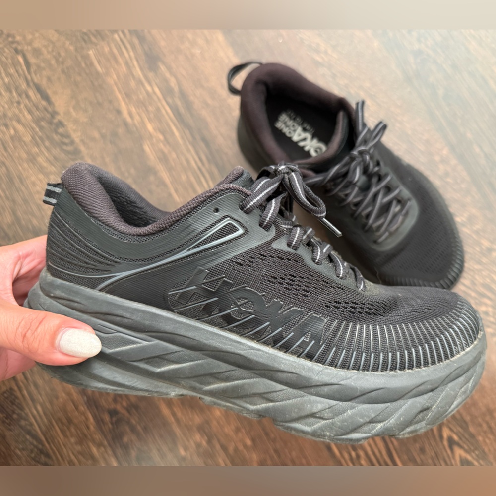 Hoka One One W Bondi 7 Women's Running Shoes Black Street Running Shoes Sz 5.5